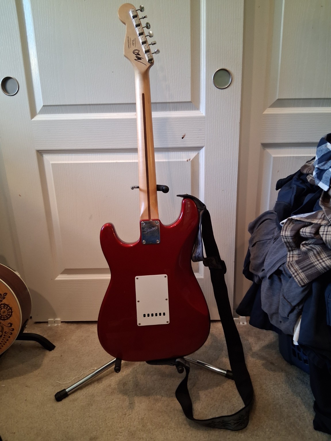 Back of Squier Affinity Stratocaster