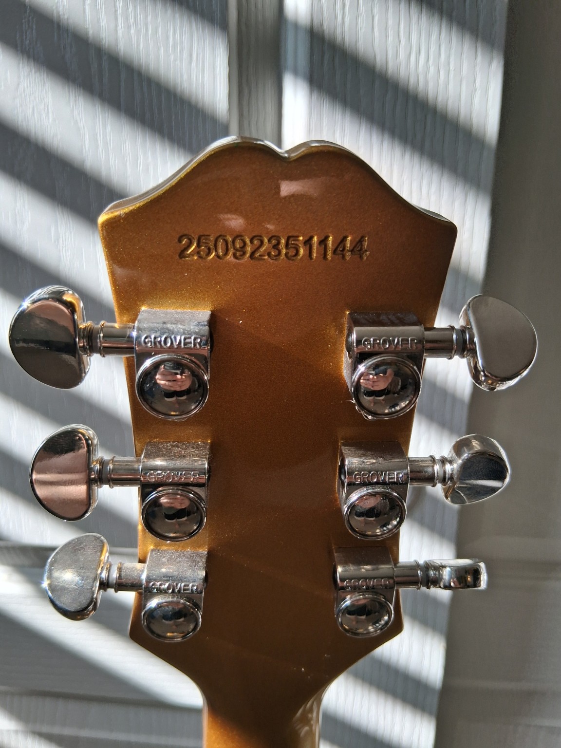 Grover tuners and serial number 25082351144